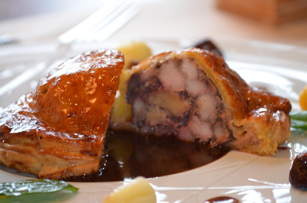 Logis Hotel Auberge Du Cheval Blanc Yvoy-le-Marron Екстер'єр фото